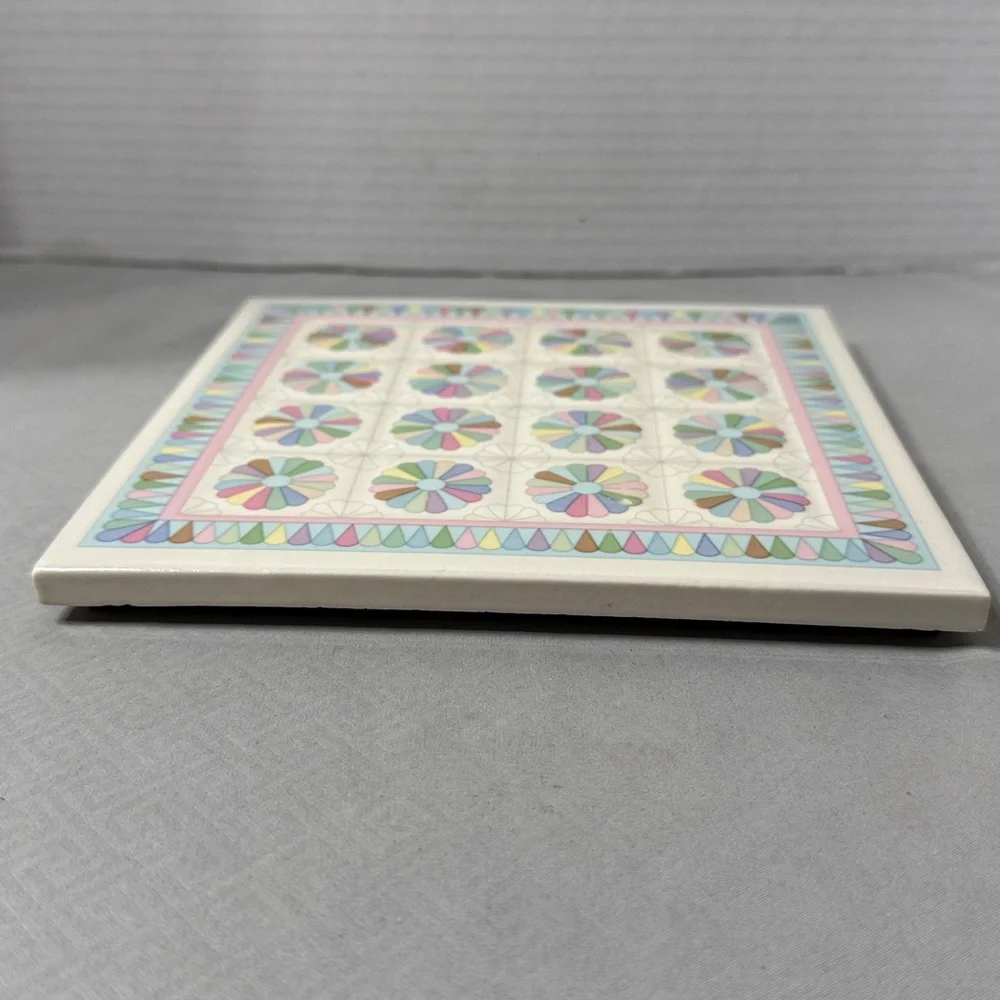 Vtg Ceramic Dresden Plate Quilt Pattern Tile Trivet Wall Hanging Pastel Colors